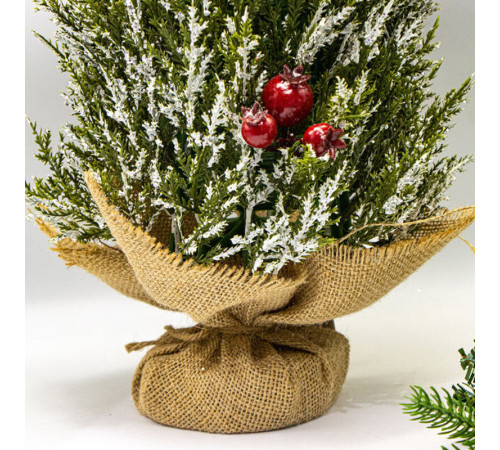 Елочка декоративная "Silversage" с изморозью и ягодами боярышника, 45см.