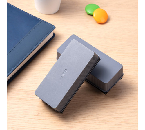 Губка магнитная для маркерных досок Deli 110 x 50 х 40 мм., серая