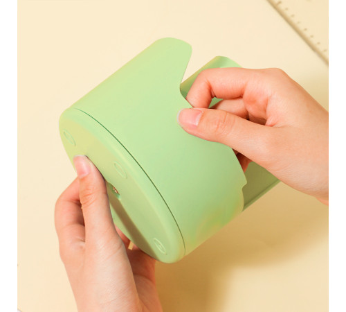 Органайзер DELI 125х125х114 мм, на 4 отделения, вращающийся, зеленый