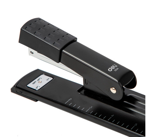 Степлер брошюровочный DELI до 25 листов (скобы 24/6, 26/6)