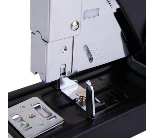 Степлер мощный DELI до 210 листов (скобы 23/6 - 23/23)