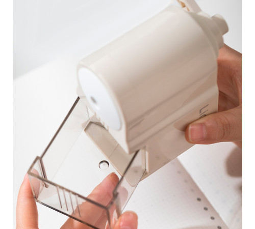 Точилка DELI "Uspire" механическая, с контейнером, белая 