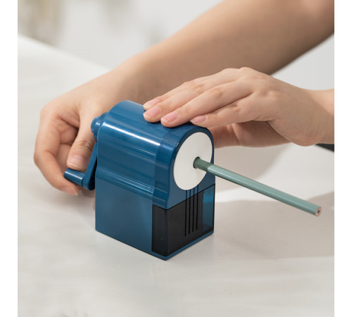 Точилка DELI "Uspire" механическая, с контейнером, белая 